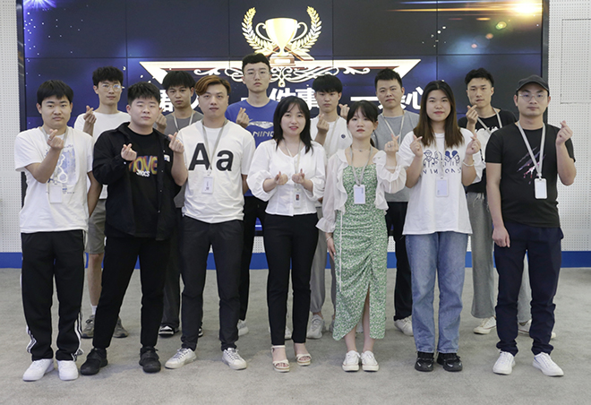 11 四月销冠团队.jpg